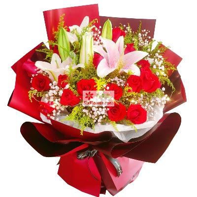 昆明16朵红玫瑰2支百合，走进你的心灵