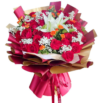 昆明33朵红玫瑰百合，爱如同花般绽放